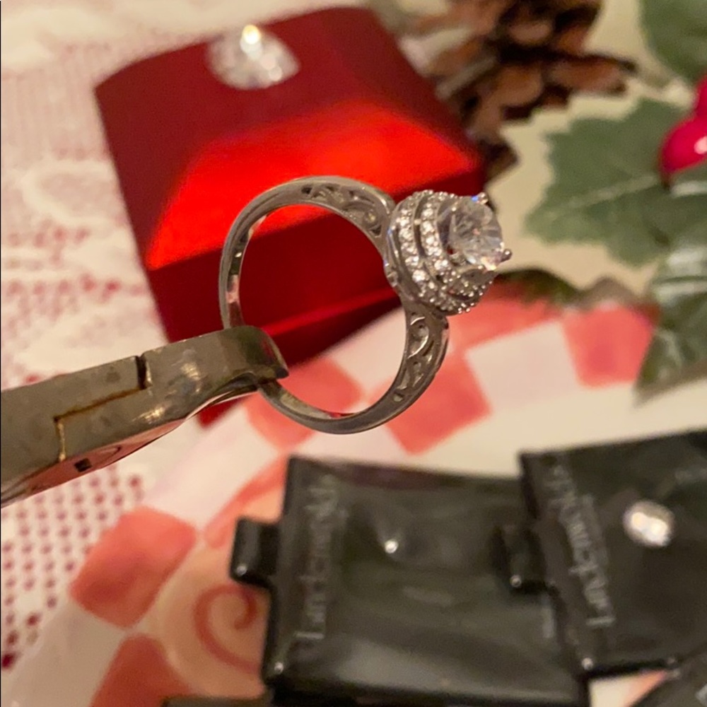 Unique Diamond Ring - image 4